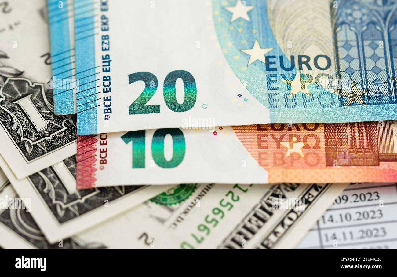 Papiergeld Euro-Dollar-Banknoten Stockfoto