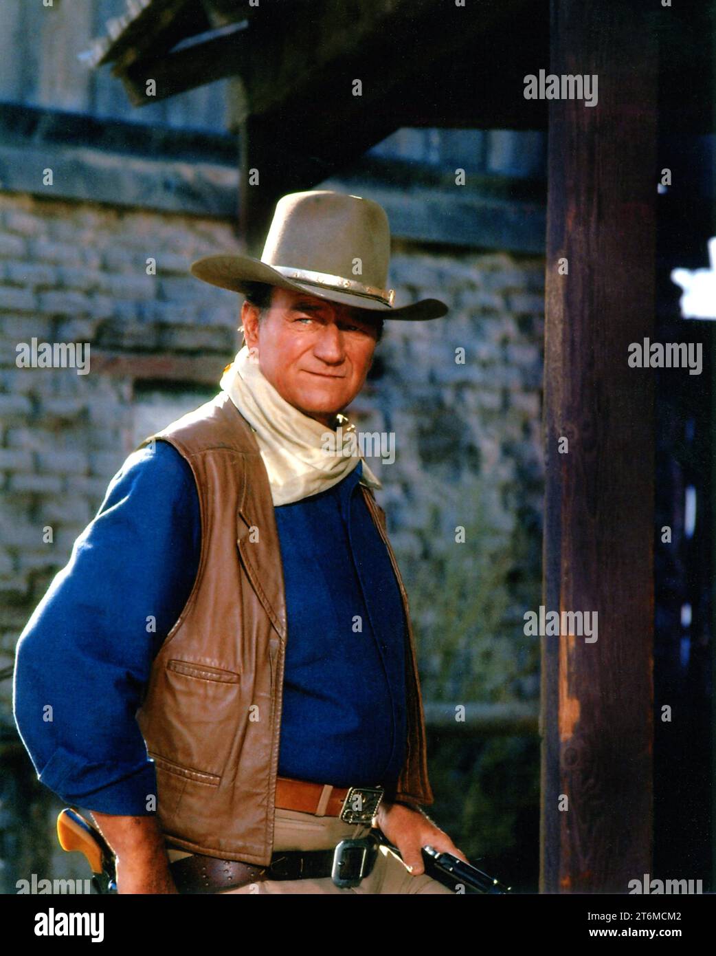 JOHN WAYNE in EL DORADO 1966 Regisseur und Produzent HOWARD HAWKS Roman The Stars in their Courses von Harry Brown Drehbuch Leigh Brackett Kostümdesign Edith Head Laurel Productions / Paramount Pictures Stockfoto