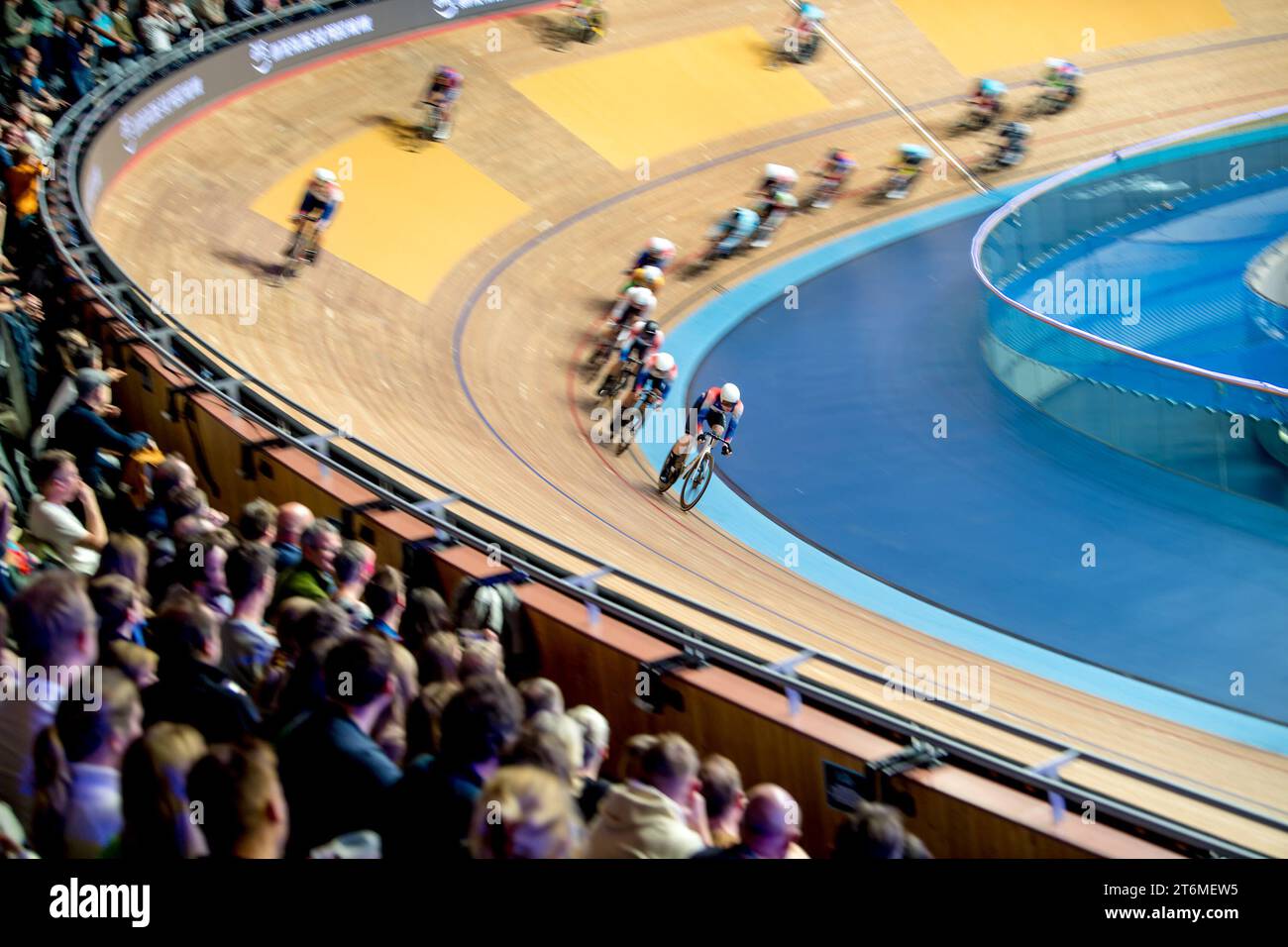 Das Women Scratch-Rennen 2023 während der UCI Track Champions League im Lee Valley VeloPark, London, England am 10. November 2023. Foto von Phil Hutchinson. Nur redaktionelle Verwendung, Lizenz für kommerzielle Nutzung erforderlich. Keine Verwendung bei Wetten, Spielen oder Publikationen eines einzelnen Clubs/einer Liga/eines Spielers. Stockfoto