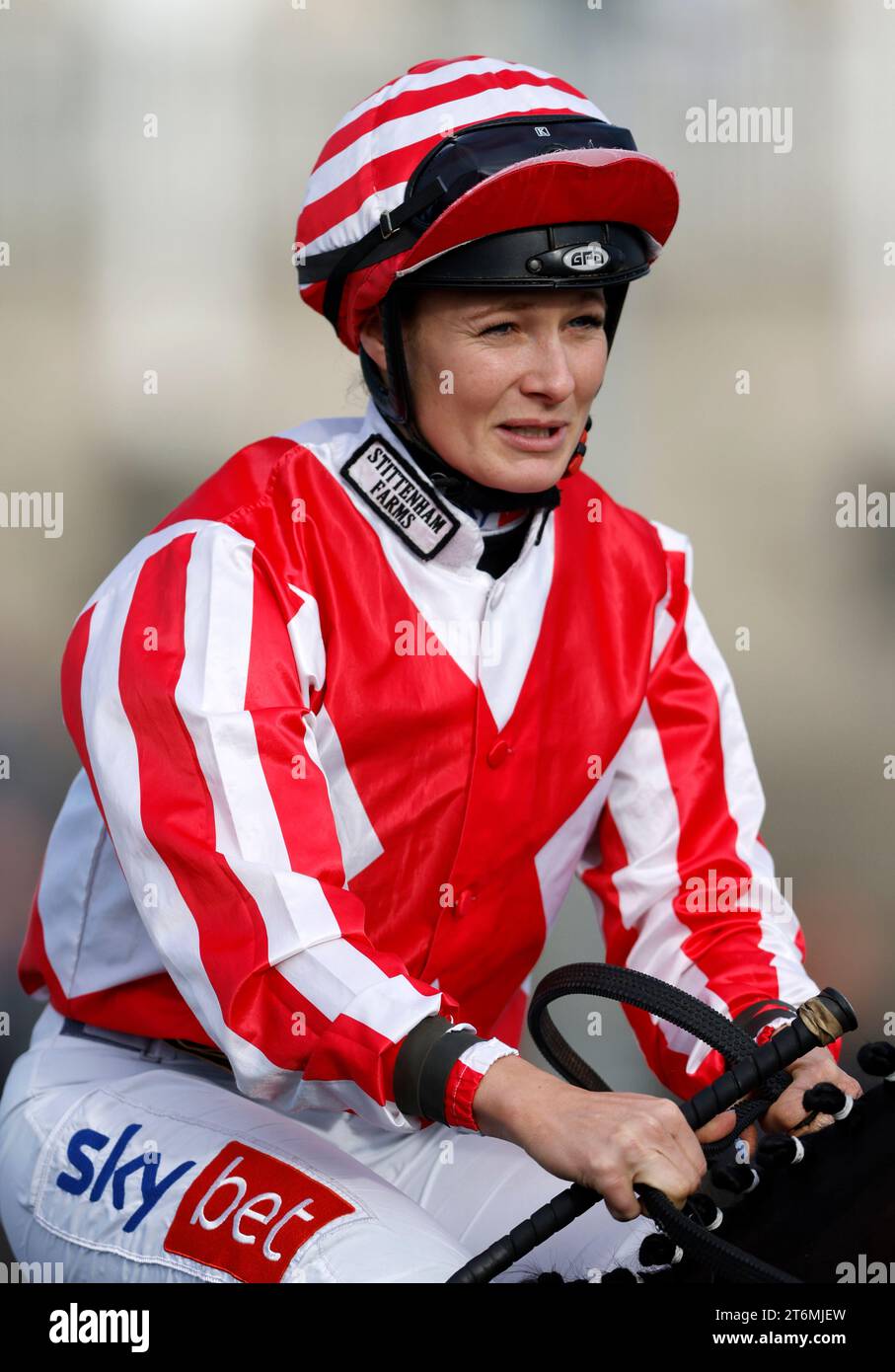 Jockey Joanna Mason reitet die Bulmer Bank vor dem Virgin Bet Daily Price erhöht die Kinderbetreuung während des Virgin Bet November Handicap auf der Newcastle Racecourse. Bilddatum: Samstag, 11. November 2023. Stockfoto
