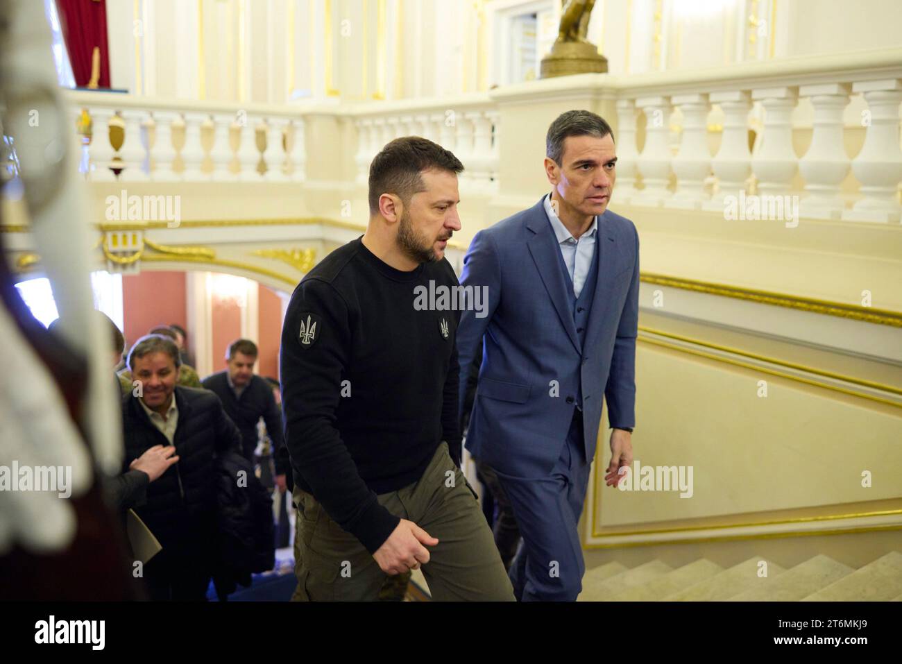 KIEW, UKRAINE - 23. Februar 2023 - der spanische Premierminister Pedro Sanchez während eines Besuchs in der Ukraine zu einem Treffen mit dem Präsidenten der Ukraine Wolodymyr Ze Stockfoto