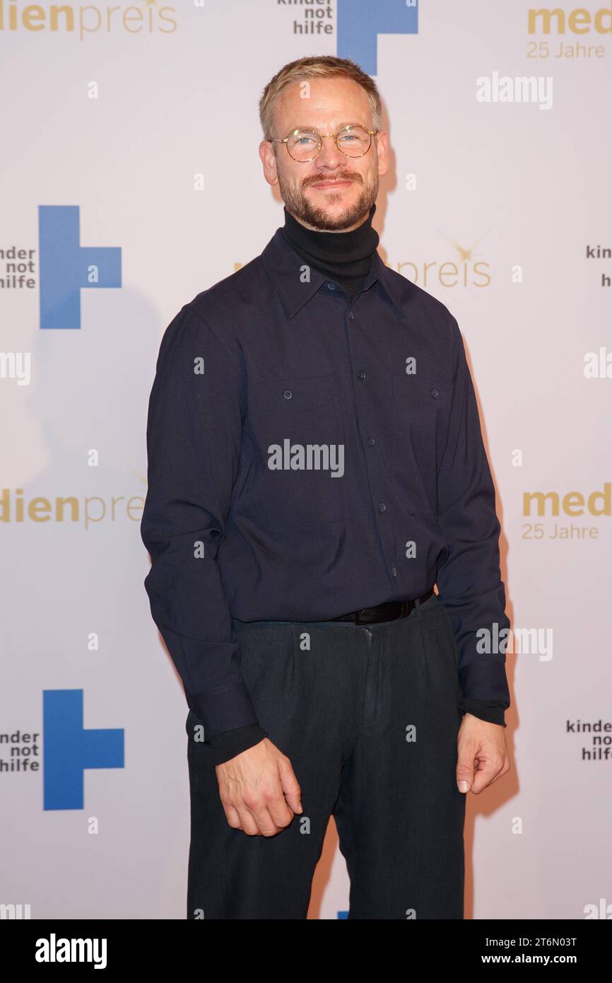 Kindernothilfe Medienpreis 2023 Frederic Heidorn beim Kindernothilfe Medienpreis im AXICA Kongress- und Tagungszentrum am 10.11..2023 in Berlin. *** Kindernothilfe Medienpreis 2023 Frederic Heidorn beim Kindernothilfe Medienpreis im AXICA Kongress- und Konferenzzentrum am 10 11 2023 in Berlin Copyright: XEventpressxKochanx Stockfoto