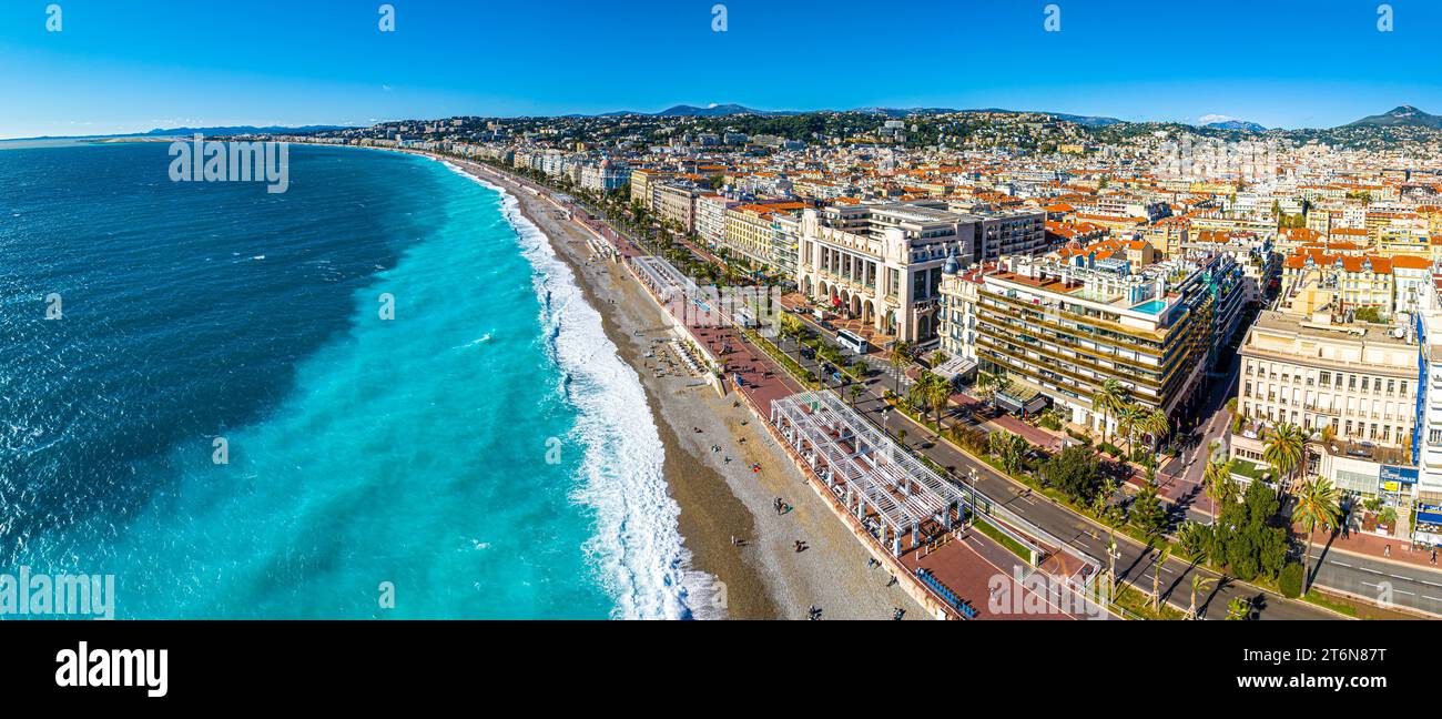 Aus der Vogelperspektive von Nizza, der Hauptstadt des Departements Alpes-Maritimes an der französischen Riviera Stockfoto