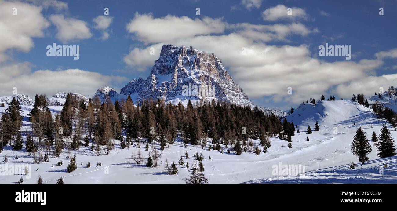 Gipfel des Mont Pelmo, Blick vom Himmel Civetta, Dolomiten, Italien, Europa, UNESCO-Weltkulturerbe Stockfoto