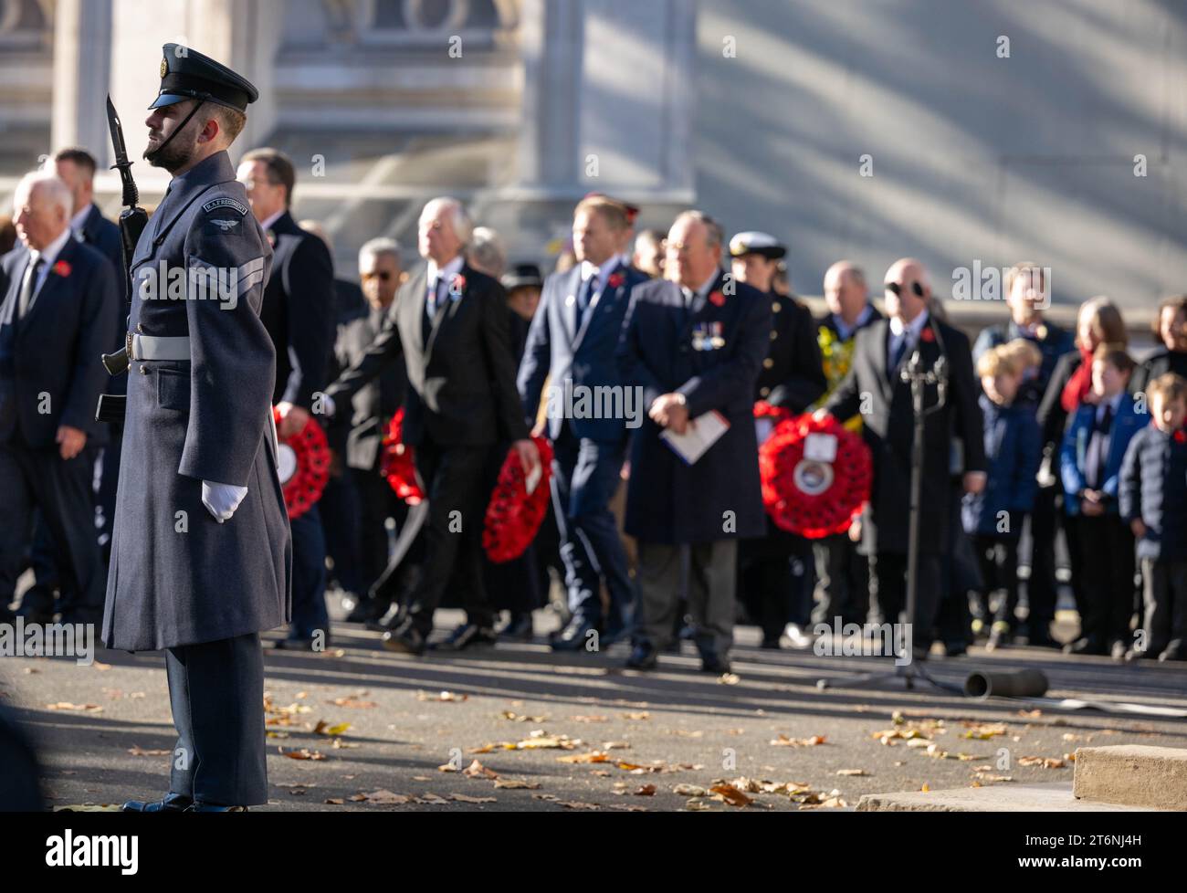 11. November 2023 Waffenstillstandstag im Cenotaph Whitehall London UK während einer Hochsicherheitsoperation, um den Cenotaph zu schützen. Credit Ian DavidsonAlamy Live News Stockfoto