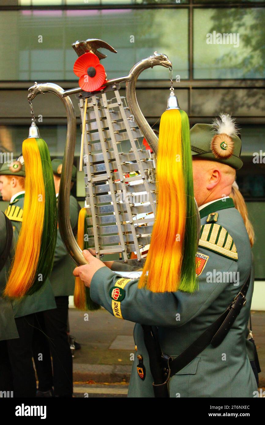 London, Großbritannien. November 2023. Die diesjährige Lord Mayor's Show für den neuen Lord Mayor, Michael Mainelli, zeigte über 7.000 Menschen, darunter zahlreiche Wagen der Armee als Teil der drei Meilen langen Parade. Quelle: Aldercy Carling/Alamy Live News Stockfoto London, Großbritannien. November 2023. Die diesjährige Lord Mayor's Show für den neuen Lord Mayor, Michael Mainelli, zeigte über 7.000 Menschen, darunter zahlreiche Wagen der Armee als Teil der drei Meilen langen Parade. Quelle: Aldercy Carling/Alamy Live News Stockfoto