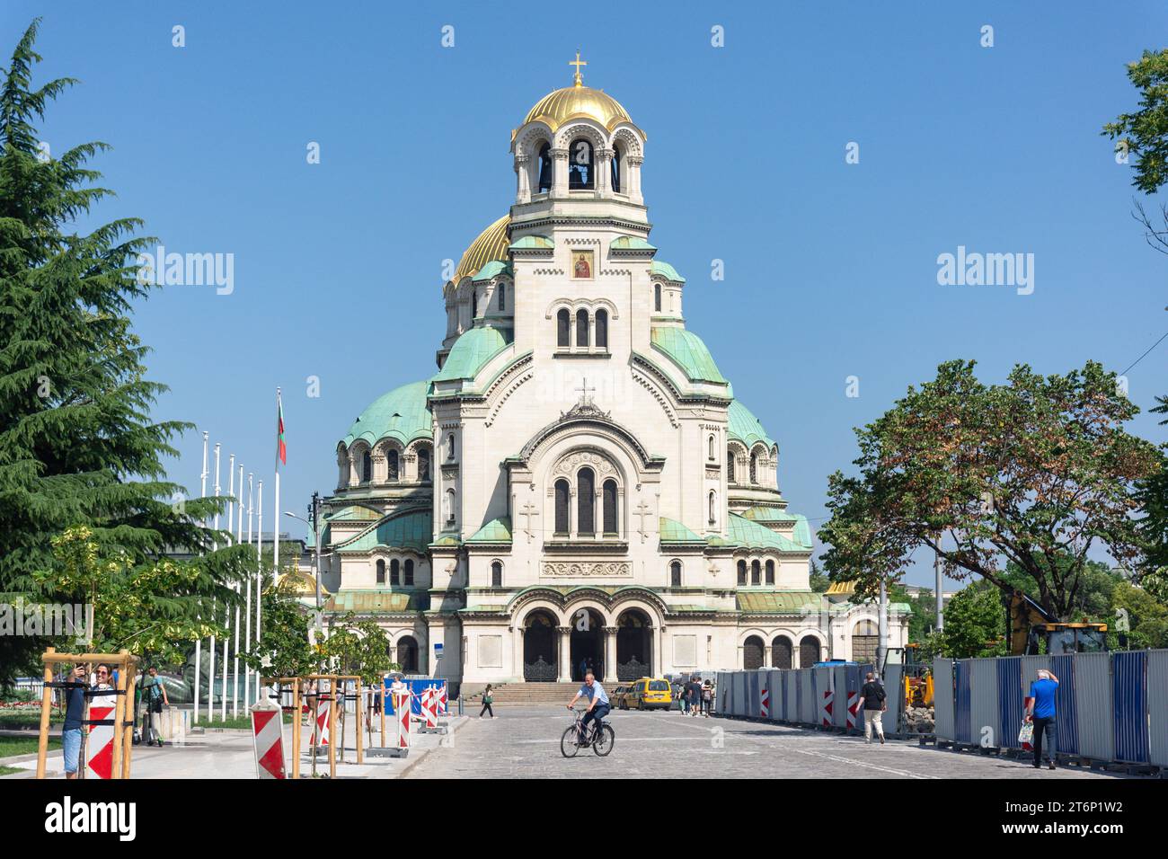 St. Alexander-Newski-Kathedrale aus der Oborishte-Straße, Sofia, Republik Bulgarien Stockfoto