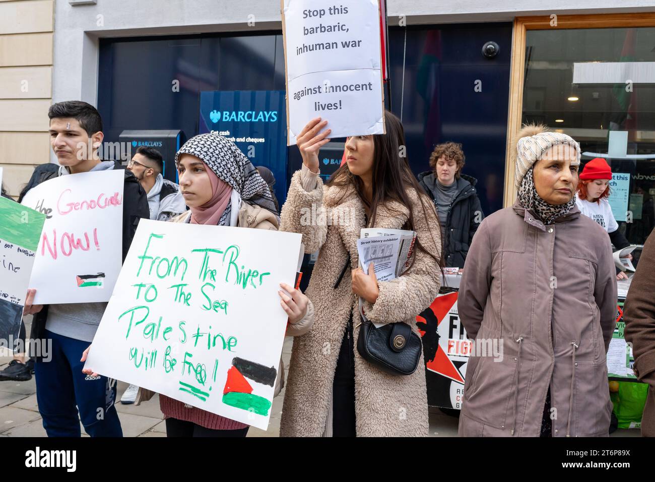 Newcastle upon Tyne, Großbritannien. November 2023. Freiheit für palästinensische Demonstranten marschieren und demonstrieren in der Stadt. Quelle: Hazel Plater/Alamy Live News Stockfoto