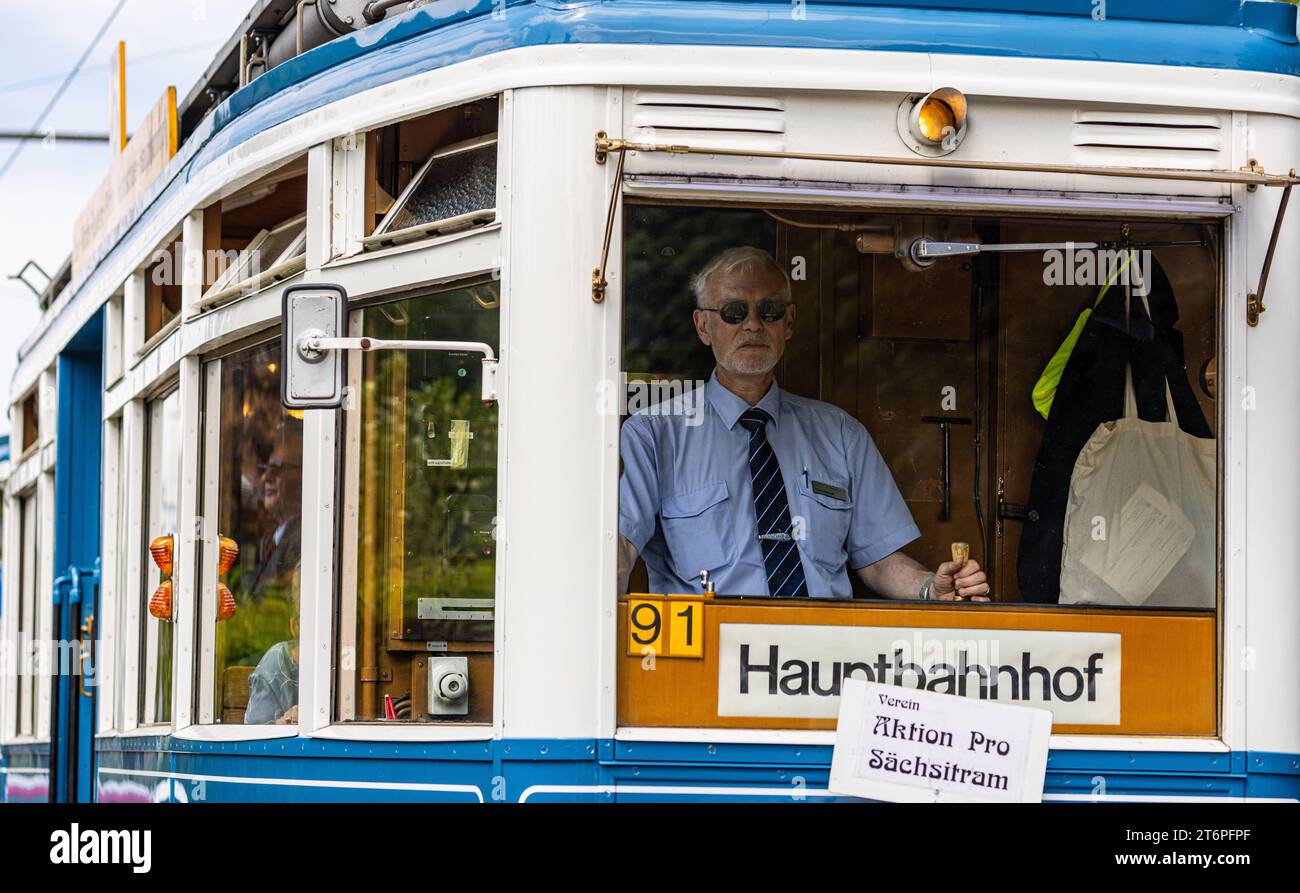 Das Z rcher Tram Elefant Der Trampilot Eines 1930 Erbauten StStZ CE 4 das-z-rcher-tram-elefant-der-trampilot-eines-1930-erbauten-ststz-ce-4