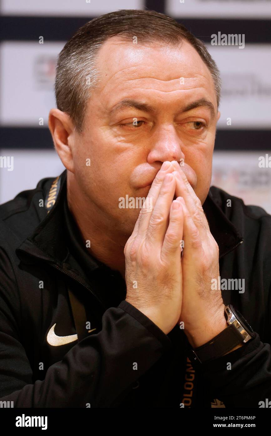 Köln 28.10.2023 Köln Boxing Cup 2023 Köln Boxing Cup 2023 im Maritim Hotel Köln Pressekonferenz Bundestrainer Eddie BOLGER (DE) Foto: Norbert Schmidt, Düsseldorf Stockfoto