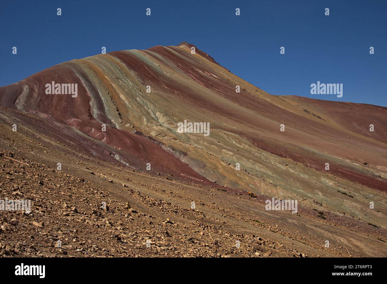 Malerischer Blick auf den Regenbogenberg in Peru Stockfoto