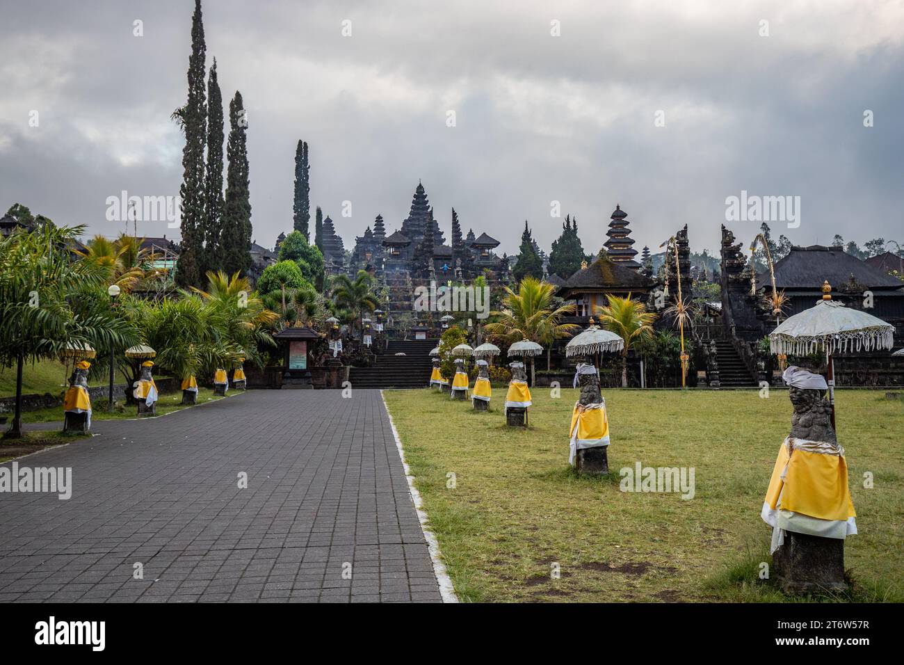 Der Besakih-Tempel auf dem Vulkan Agung. Der heiligste und bedeutendste Tempel, auch Muttertempel im Hindu-Glauben auf Bali genannt. Stockfoto