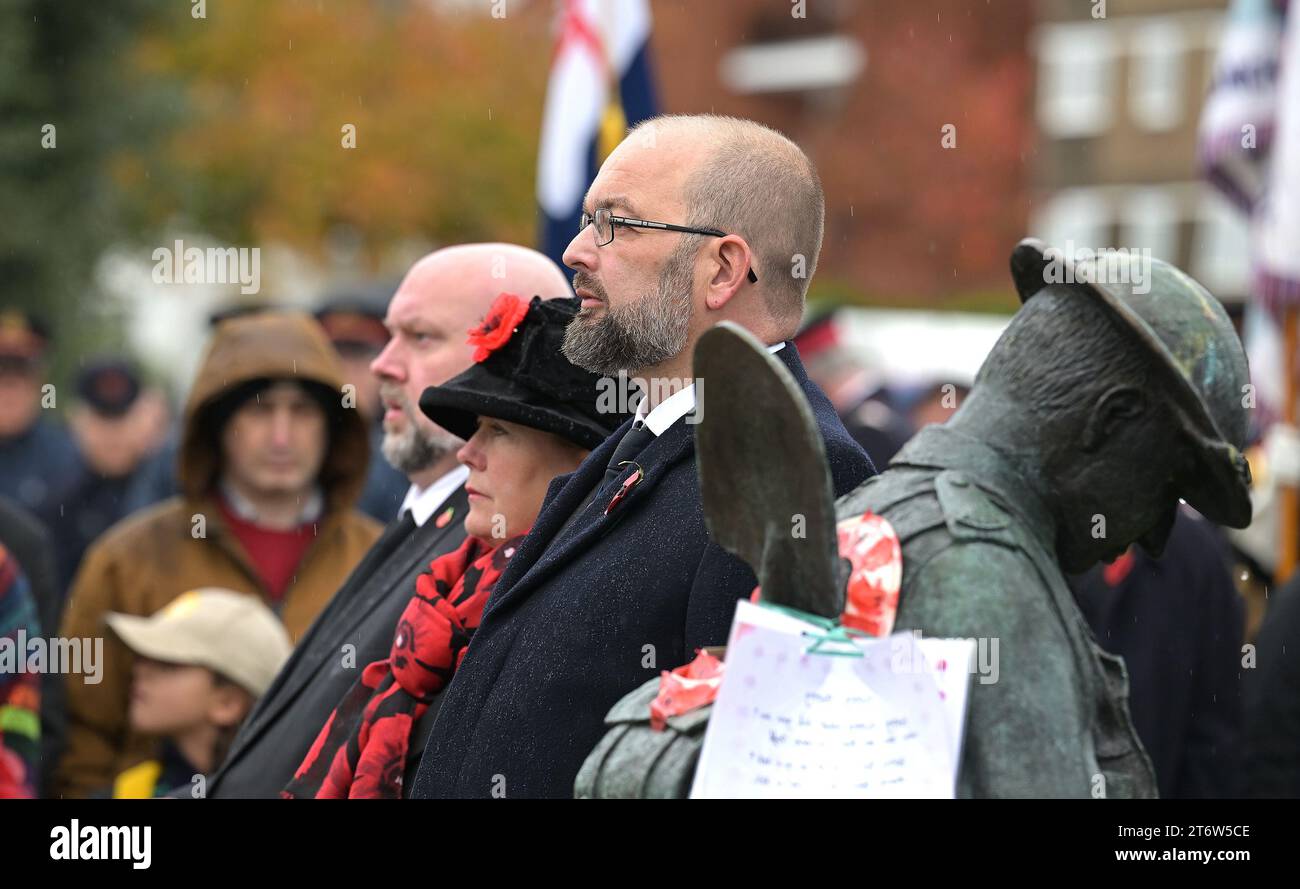 Southend-on-Sea Essex UK 12. November 2023. MPÕs Anna Firth und Sir James Duddridge. The Service of Remember am City of Southend-on-Sea war Memorial in Essex Credit: Martin Dalton/Alamy Live News Stockfoto