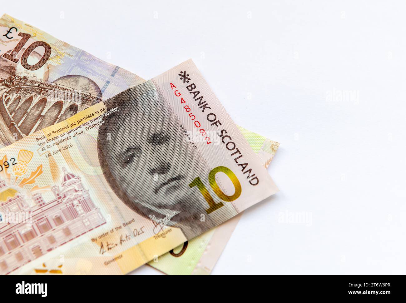 Vorder- und Rückseite einer 10 Pfund schweren schottischen Banknote, isoliert in weiß. Stockfoto