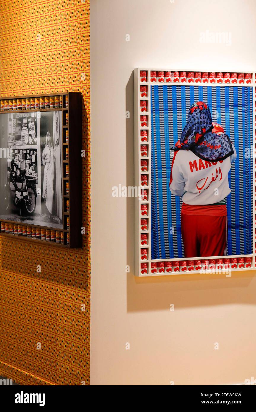 193 Galerie beim Pressebesuch der Fotokunstmesse PARIS PHOTO im Grand Palais EphÃ Mere. Für die Fotografie ist die Paris Photo die weltweit größte Fotomesse und vereint etwa 140 Galerien und Kunstbuchhändler aus vielen Ländern. Paris, 10.11.2023 *** 193 Galerie bei Pressebesuch der Fotokunstmesse PARIS FOTO im Grand Palais EphÃ Mere Paris Photo ist die größte Fotomesse der Welt und bringt rund 140 Galerien und Kunstbuchhändler aus vielen Ländern zusammen. 10 11 2023 Foto:XR.xSchmiegeltx/xFuturexImagex paris Photo 3129 Stockfoto