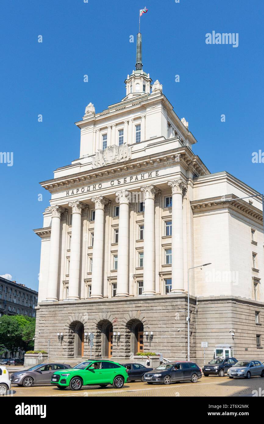 Gebäude der bulgarischen Nationalversammlung (Largo-ehemaliges Haus der Kommunistischen Partei), Stadtzentrum, Sofia, Republik Bulgarien Stockfoto