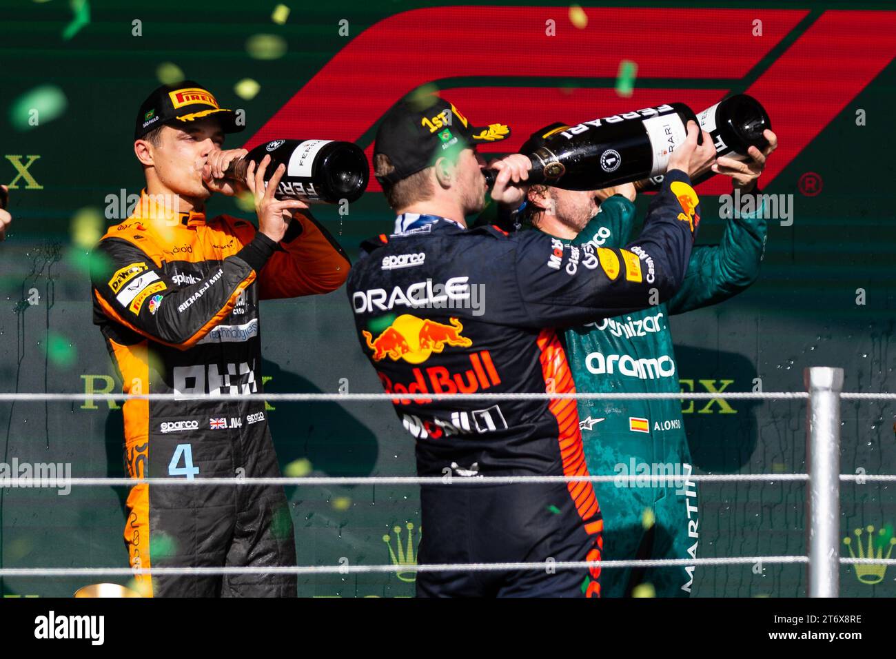 MAX VERSTAPPEN von RED BULL RACING HONDA RBPT, LANDO NORRIS von MCLAREN