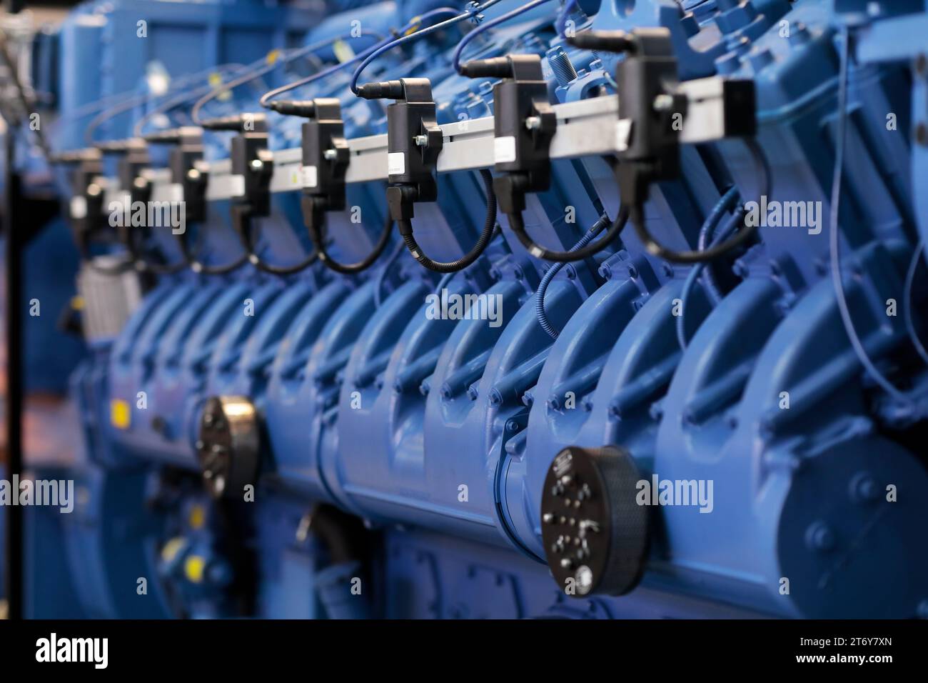 Nahaufnahme des Motors zur Stromerzeugung. Selektiver Fokus. Stockfoto