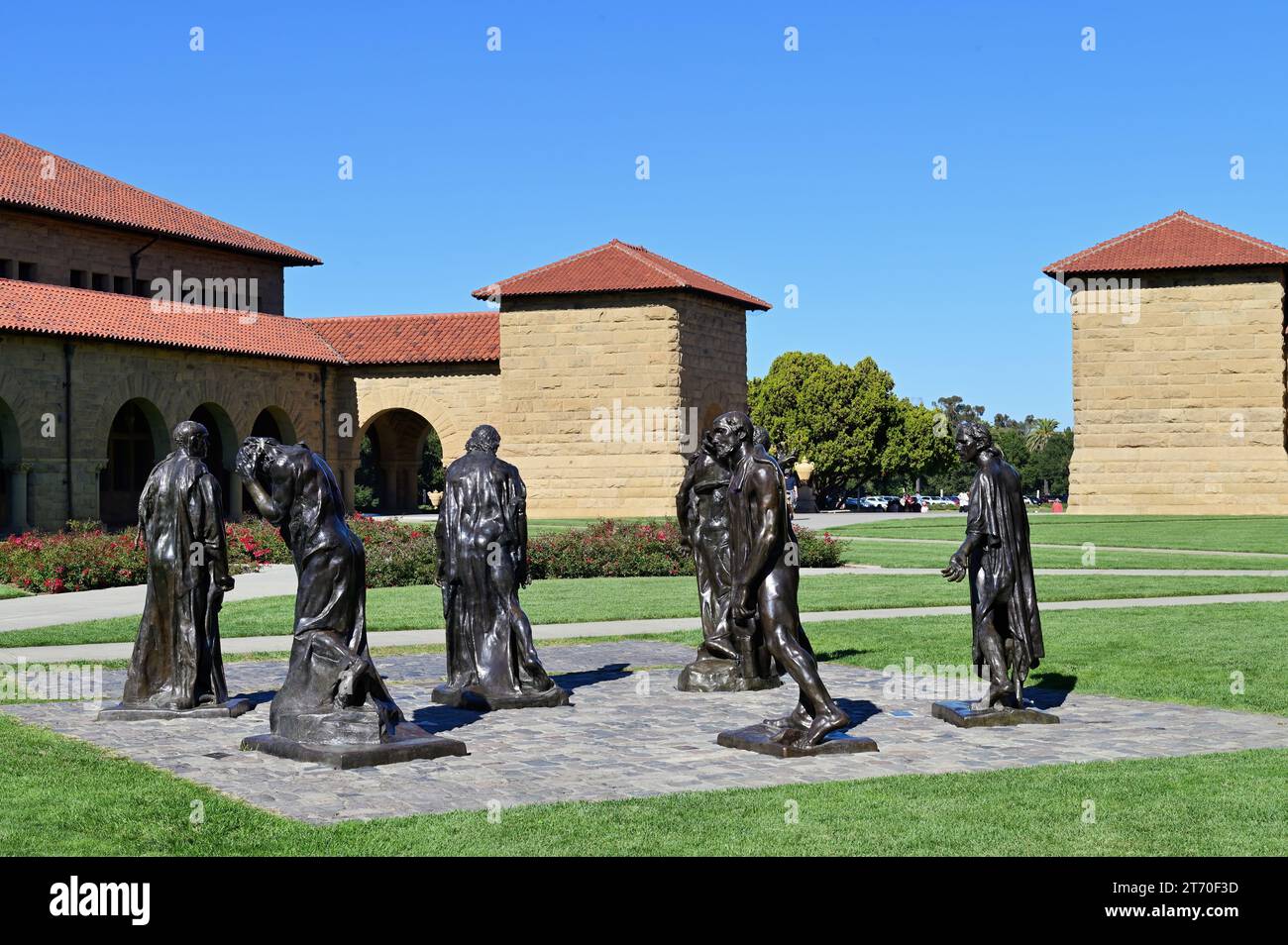 Stanford, Kalifornien, USA. "Burghers of Calais" von Rodin im Memorial Court an der Stanford University. Stockfoto
