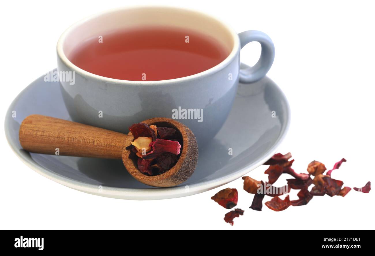 Kräutertee von roselle, Hüftrose und Apfelnaht und isoliert Stockfoto