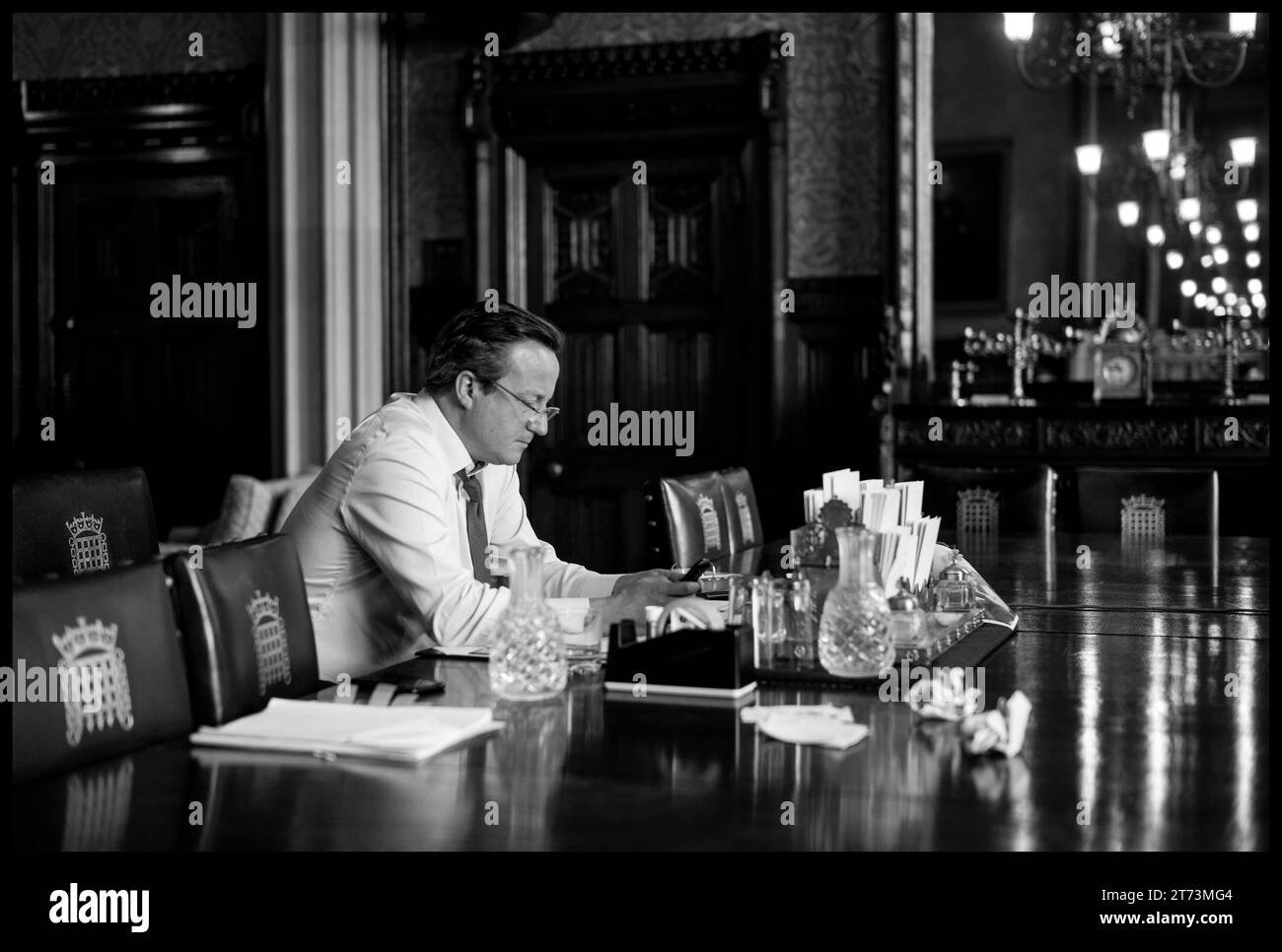 London, Großbritannien. Juli 2016. Image © lizenziert für Parsons Media. 13/11/2023. London, Vereinigtes Königreich. David Cameron wurde zum Außenminister ernannt. 13/07/2016. London, Vereinigtes Königreich. David Cameron verlässt die Downing St mit seiner Familie. Premierminister David Cameron bereitet seine letzten PMQs in seinem Büro im Unterhaus vor. Foto Foto von Credit: andrew parsons/Alamy Live News Stockfoto