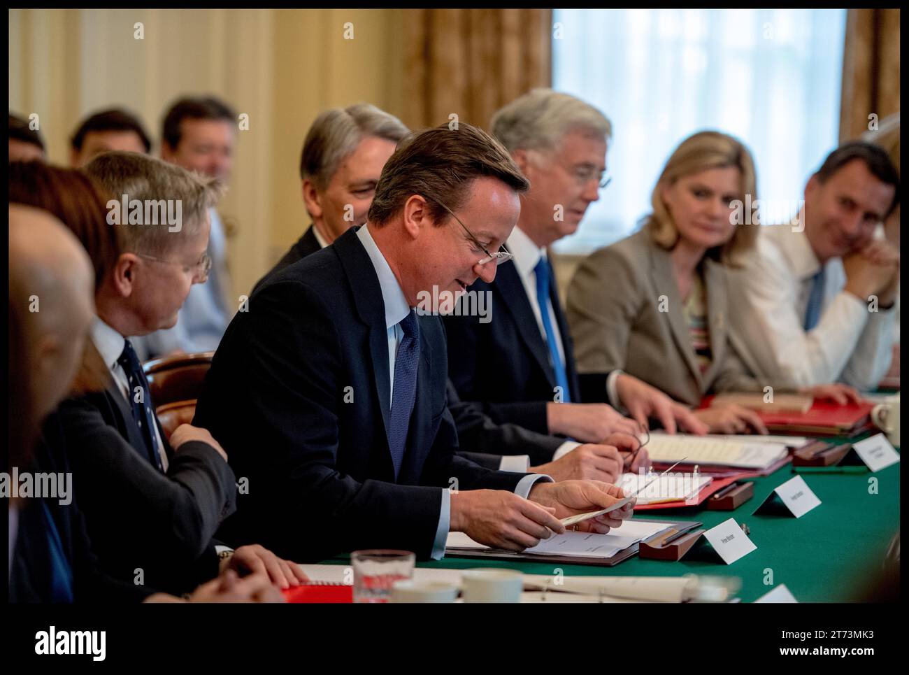London, Großbritannien. Juli 2016. Image © lizenziert für Parsons Media. 13/11/2023. London, Vereinigtes Königreich. David Cameron wurde zum Außenminister ernannt. 12/07/2016. London, Vereinigtes Königreich. Der Premierminister David Cameron hält seine letzte Kabinettssitzung in der Downing Street 10 am Tag vor seinem Rücktritt als Premierminister ab. Foto Foto von Credit: andrew parsons/Alamy Live News Stockfoto