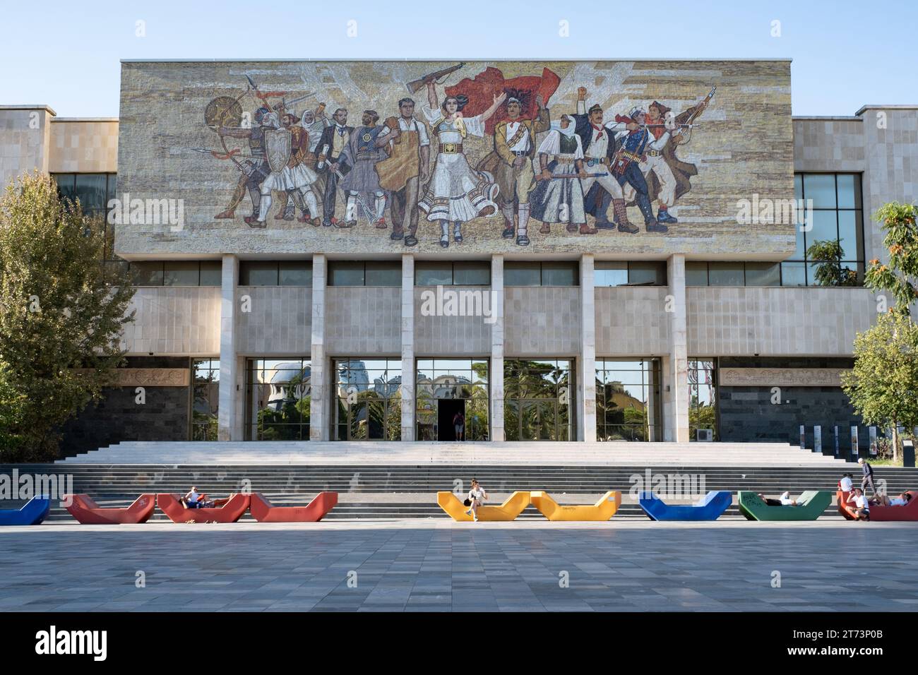 Das nationale historische Museum auf dem Skanderbeg-Platz, Tirana, Albanien Stockfoto