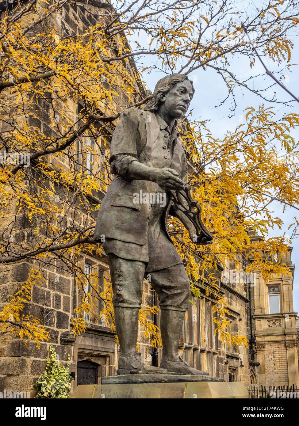 Statue von Thomas Chippendale, dem renommierten Möbelhersteller, in Clapgate, Otley, vom Bildhauer Graham Ibbeson Stockfoto