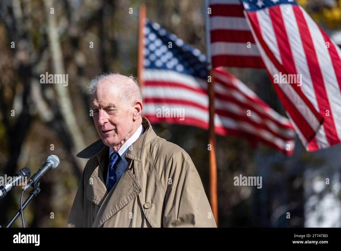 Die jährliche Zeremonie von Acton findet im Acton Center vor dem Rathaus statt. Stockfoto