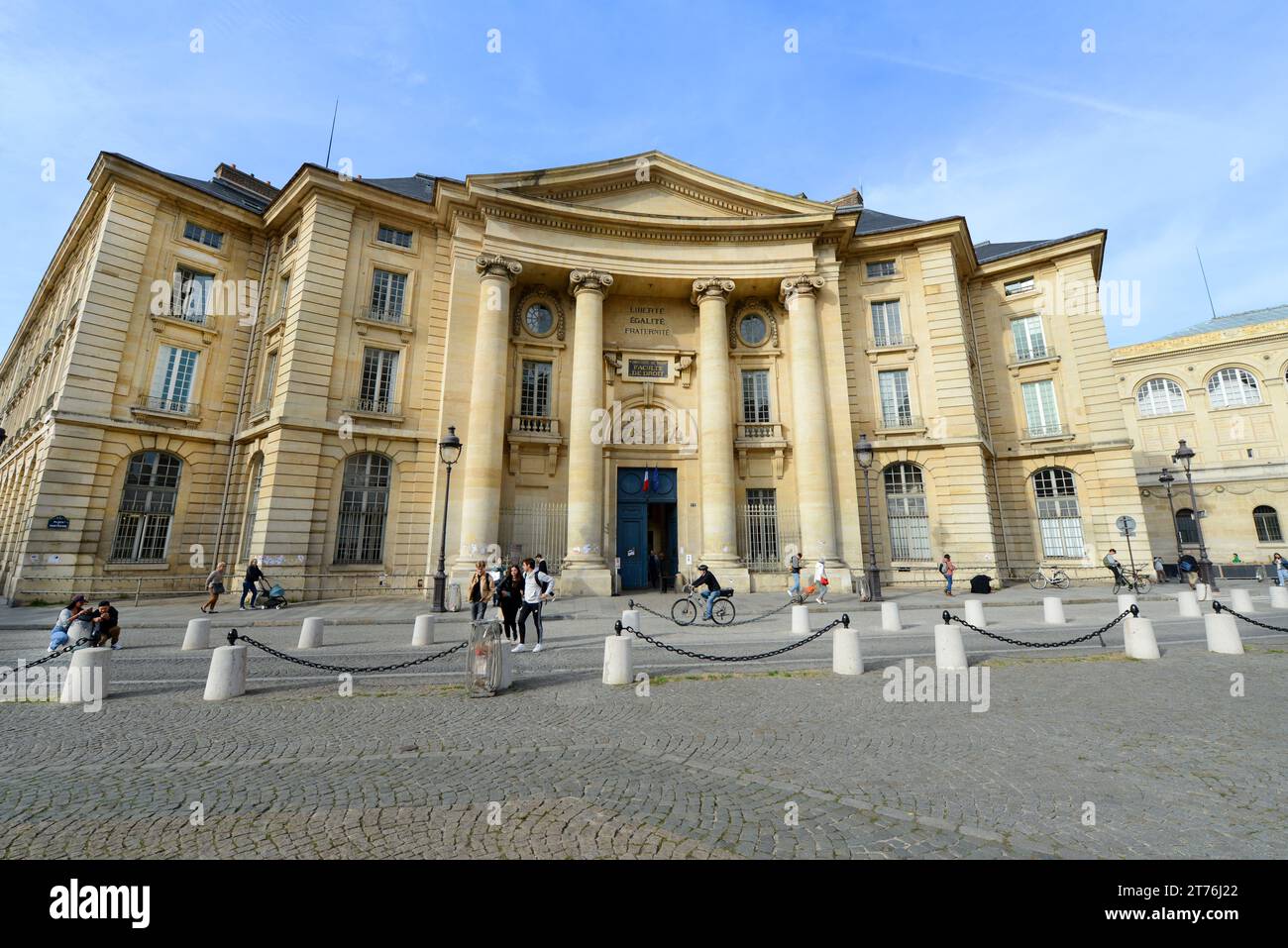 Die Universität Pantheon-Sorbonne am Place du Panthéon im Quartier Latin in Paris, Frankreich. Stockfoto