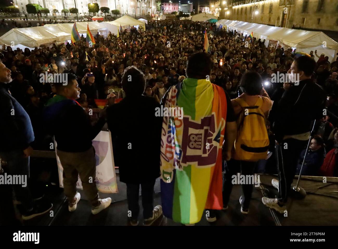 Nicht exklusiv: 13. November 2023, Mexiko-Stadt, Mexiko: Die LGBTTTI + Community Protest, um Klärung des Todes des Magistrats Jesus Ociel zu fordern Stockfoto