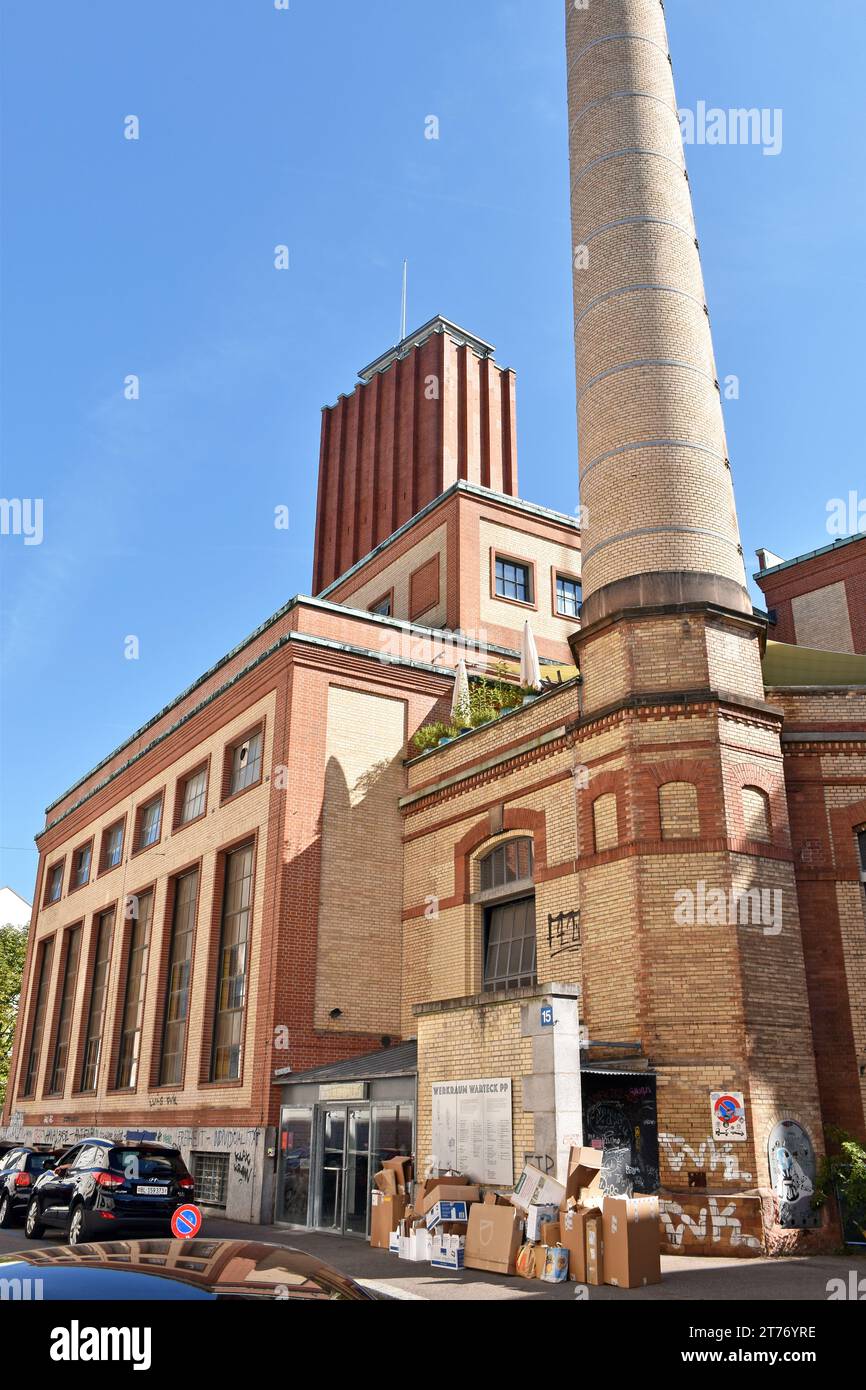 Die ehemalige Warteck-Brauerei in Basel wurde brillant zu einem Multifunktionsgebäude mit Studios, Kulturprojekten, Restaurants, Veranstaltungen usw. recycelt Stockfoto