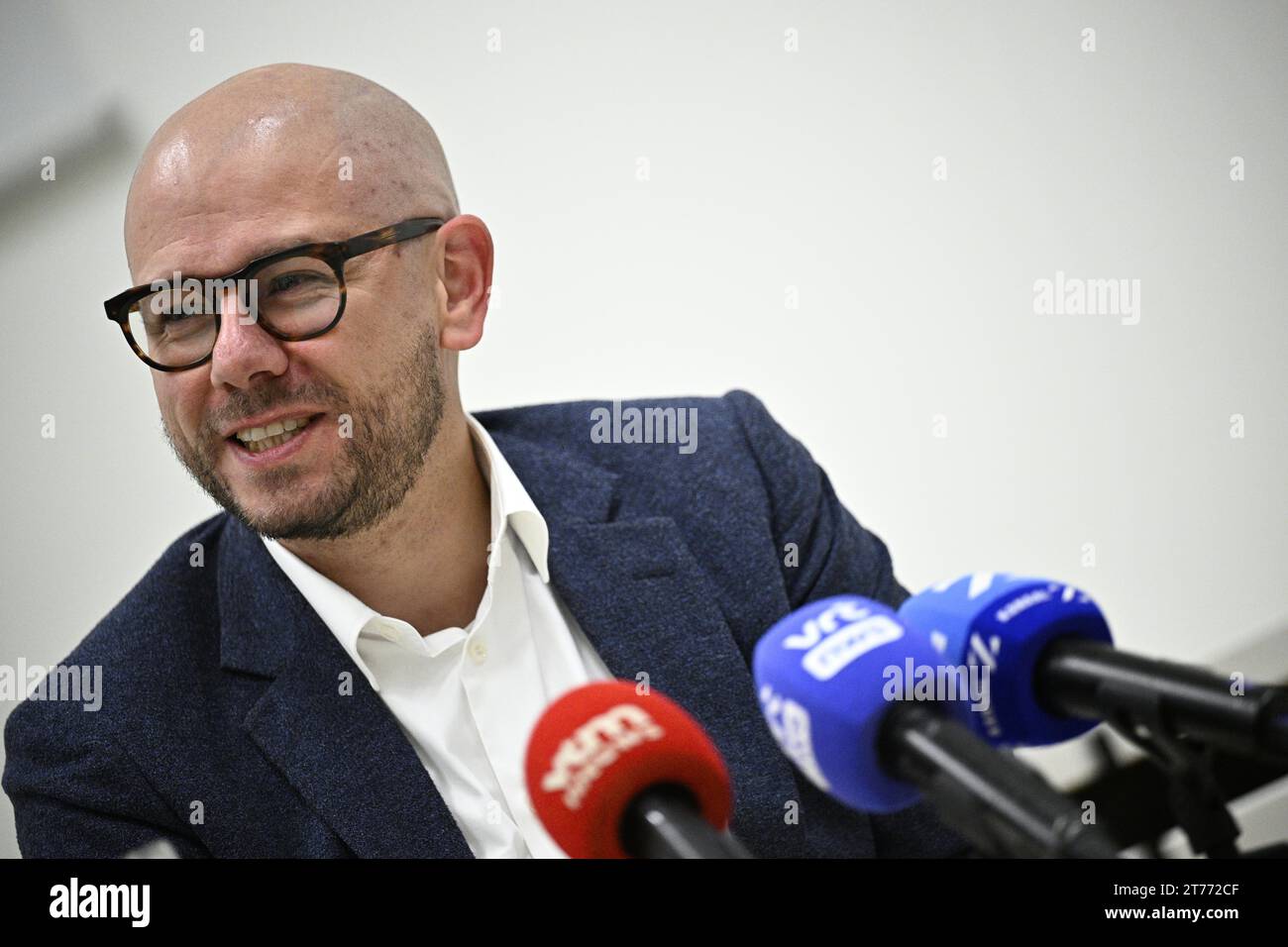 Brüssel, Belgien November 2023. Steven Coenegrachts der VLD wurde während einer Pressekonferenz über die Einigung der flämischen Regierung über das Stickstoffdekret am Dienstag, den 14. November 2023 in Brüssel gezeigt. BELGA FOTO JASPER JACOBS Credit: Belga News Agency/Alamy Live News Stockfoto