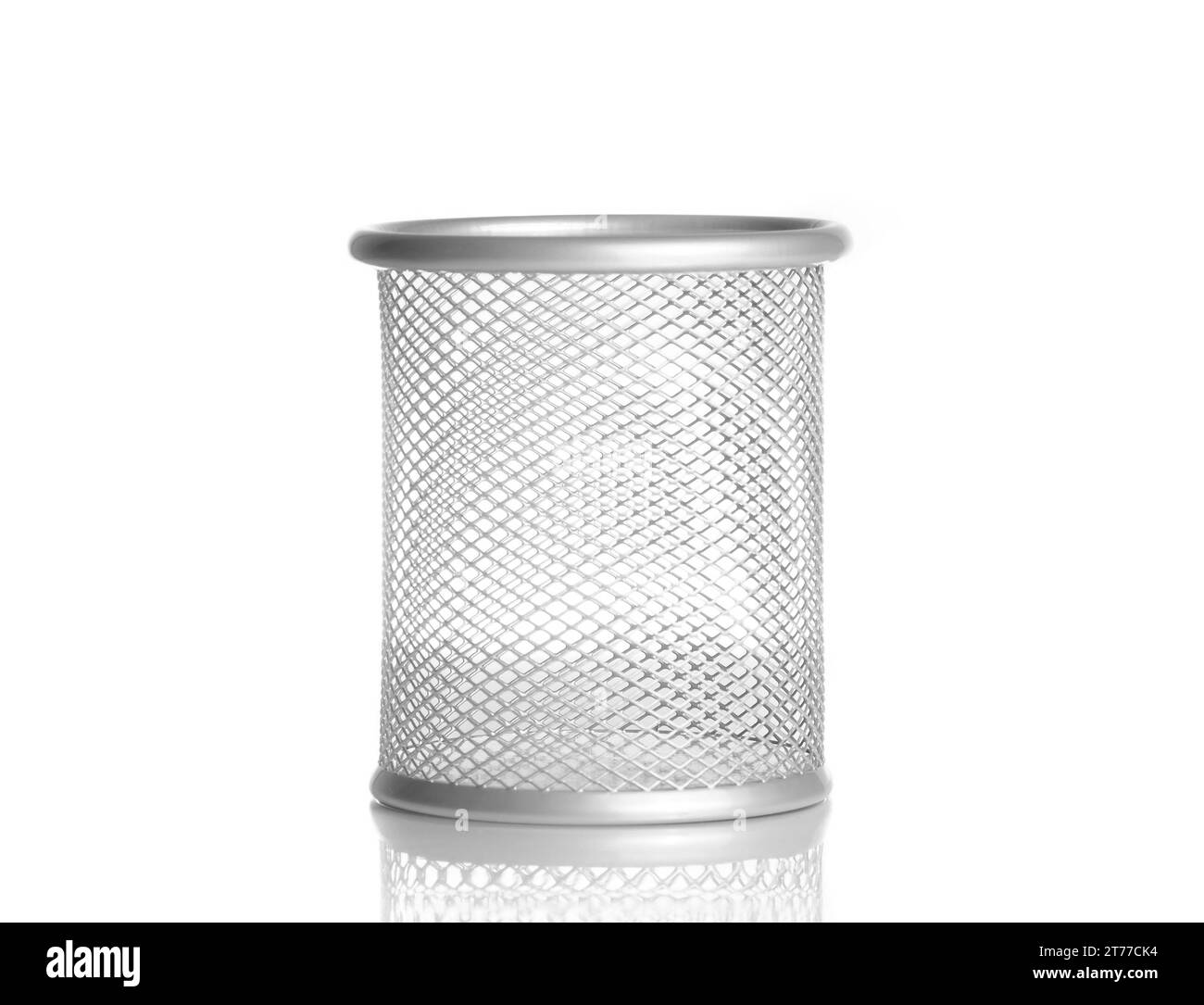 Leerer Container isoliert, Objektbüro auf weißem Hintergrund mit Platz für Text Stockfoto