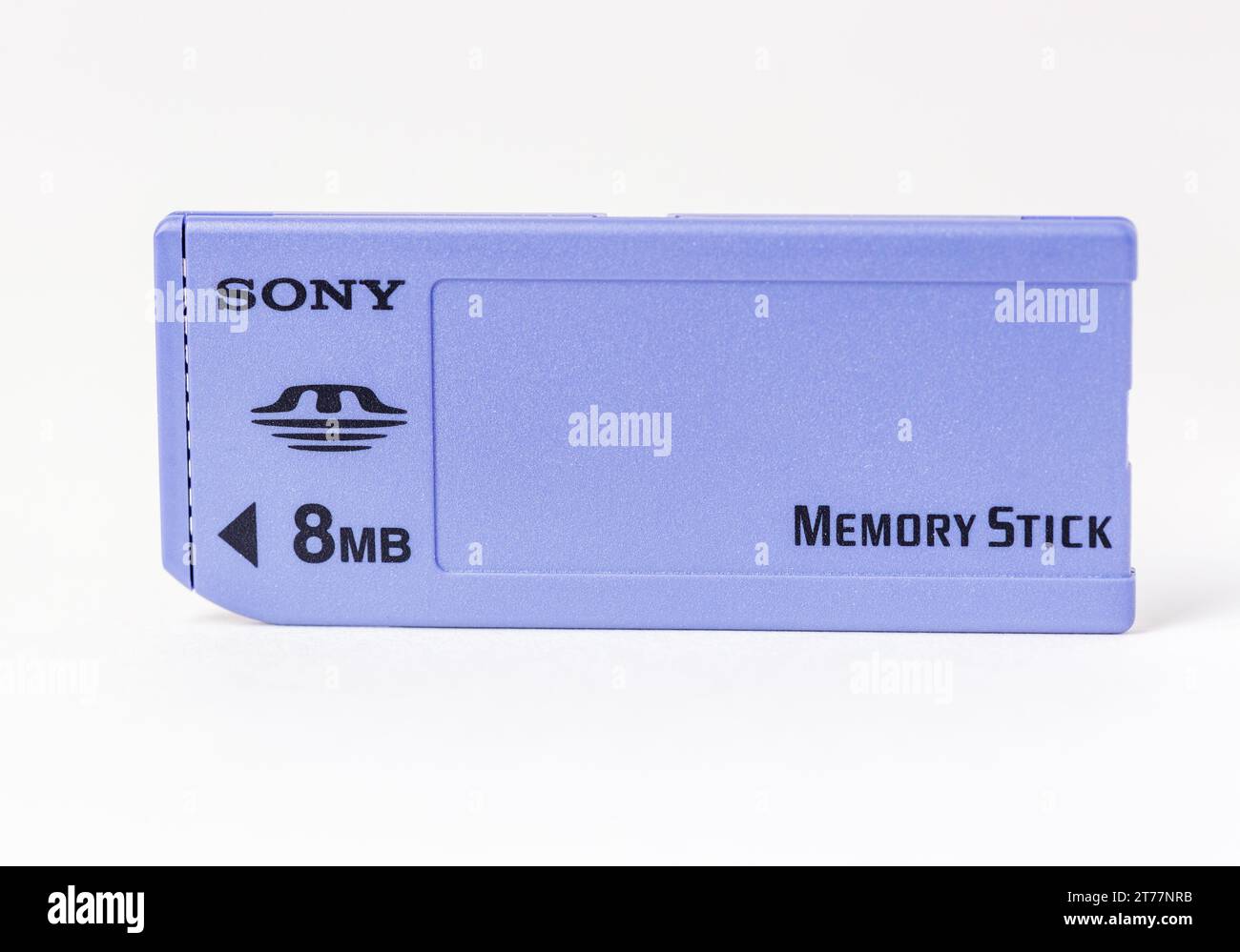Der Memory Stick ist eine herausnehmbare Flash-Speicherkarte, die ursprünglich von Sony Ende 1998 eingeführt wurde Stockfoto