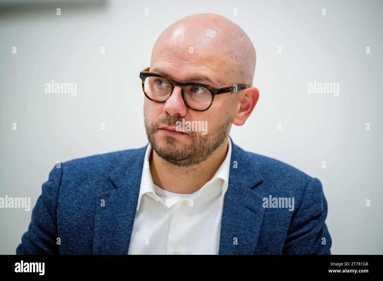 Steven Coenegrachts der VLD wurde während einer Pressekonferenz über die Einigung der flämischen Regierung über das Stickstoffdekret am Dienstag, den 14. November 2023 in Brüssel gezeigt. BELGA FOTO JASPER JACOBS Stockfoto