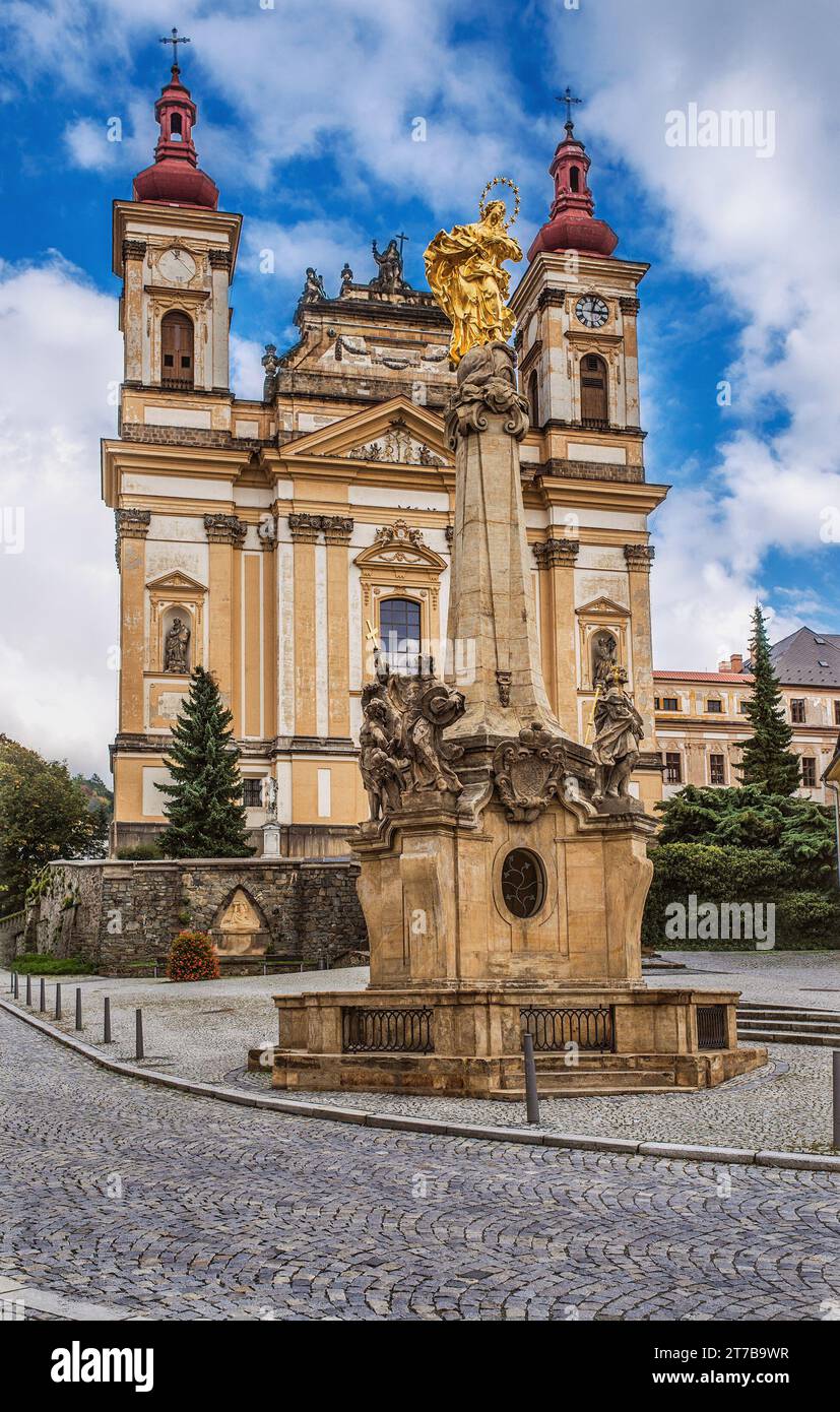 Kirche der Verkündigung und Marienpest Spalte (1719) in Olmütz Region der Tschechischen Republik. Stockfoto