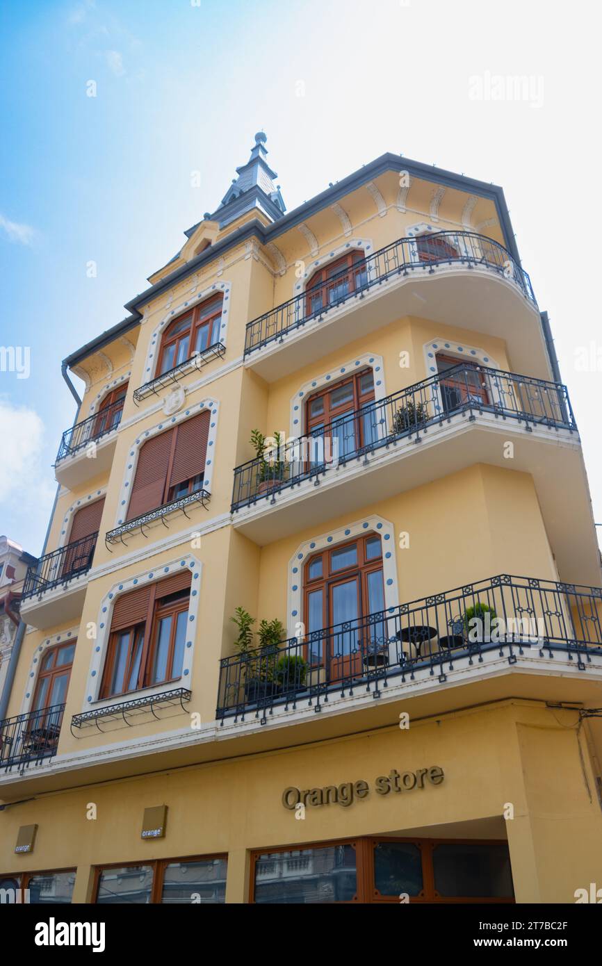 Kolozsvary Palast, schönes Jugendstilgebäude im Zentrum von Oradea, Kreis Bihor, Rumänien Stockfoto