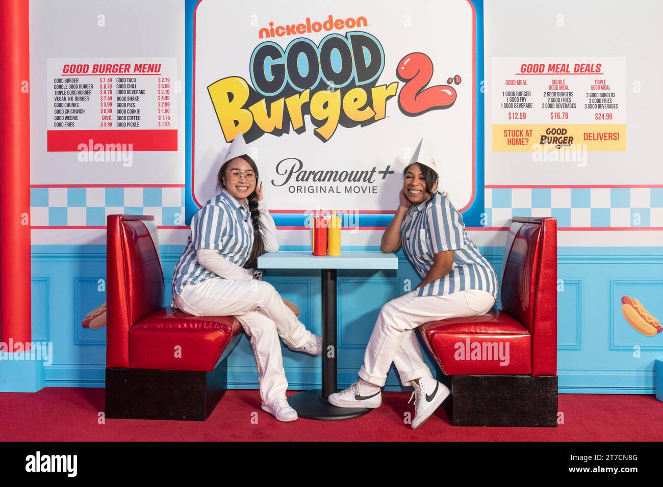 New York, New York, USA. November 2023. Set für die Premiere von Good Burger 2 am Regal Union Square in New York am 14. November 2023 (Foto: © Lev Radin/ZUMA Press Wire) NUR ZUR REDAKTIONELLEN VERWENDUNG! Nicht für kommerzielle ZWECKE! Stockfoto