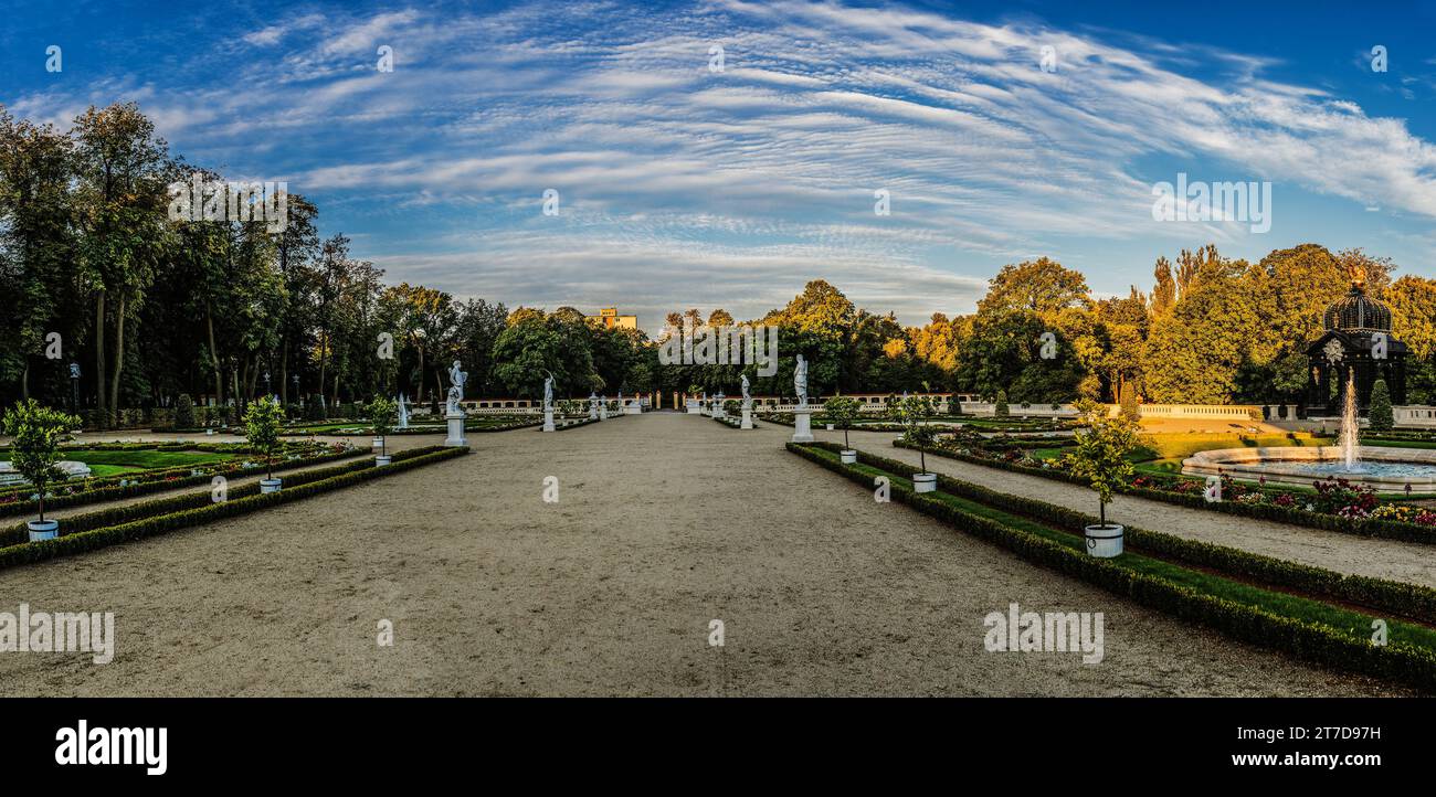 Branicki Palace ist ein historisches Gebäude in Bialystok, Polen. Es wurde an der Stelle eines früheren Gebäudes in der ersten Hälfte des 18. Jahrhunderts entwickelt Stockfoto