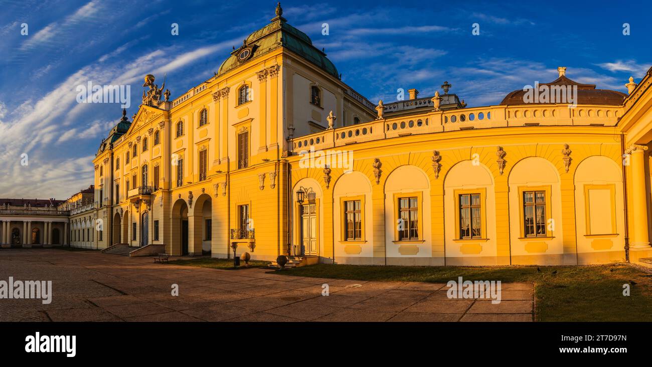 Branicki Palace ist ein historisches Gebäude in Bialystok, Polen. Es wurde an der Stelle eines früheren Gebäudes in der ersten Hälfte des 18. Jahrhunderts entwickelt Stockfoto