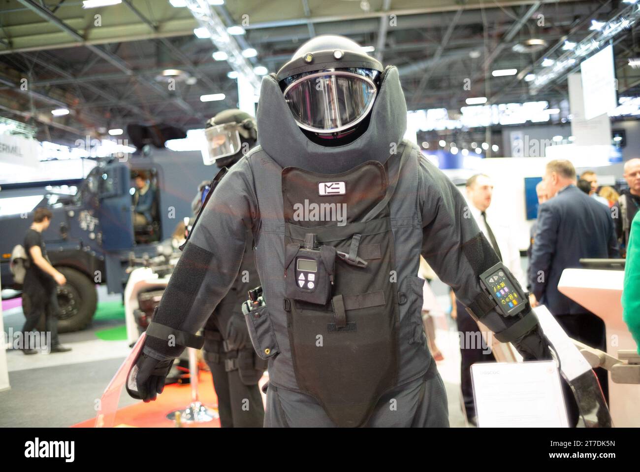 Paris, Frankreich. November 2023. Milipol Paris 2023, die 23. Globale Veranstaltung für staatliche Sicherheit und innere Sicherheit, am 14. November 2023 in Villepinte, Paris, Frankreich. Foto: Pierrick Villette/ABACAPRESS.COM Credit: Abaca Press/Alamy Live News Stockfoto