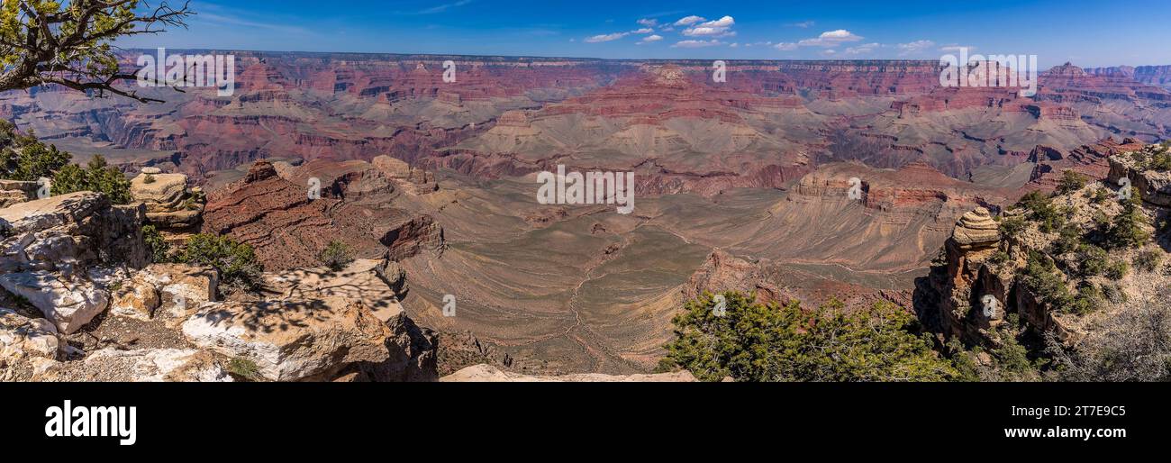 Erweiterte Aussicht vom Mather Point zum Yaki Point am Südrand des Grand Canyon, Arizona Stockfoto