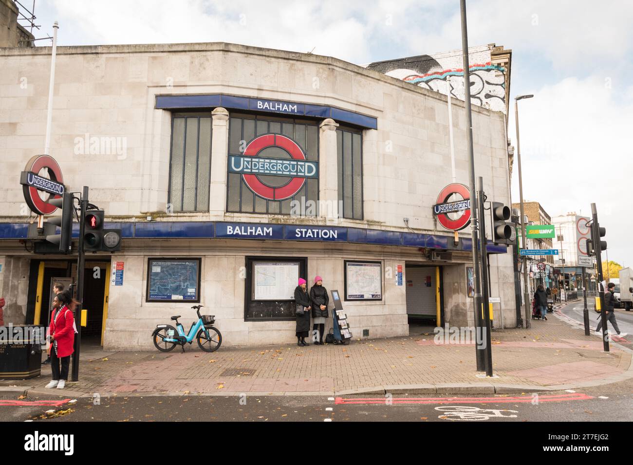 Charles Holden's Balham – U-Bahn-Station, Balham High Road, Balham, London, SW12, England, Großbritannien Stockfoto