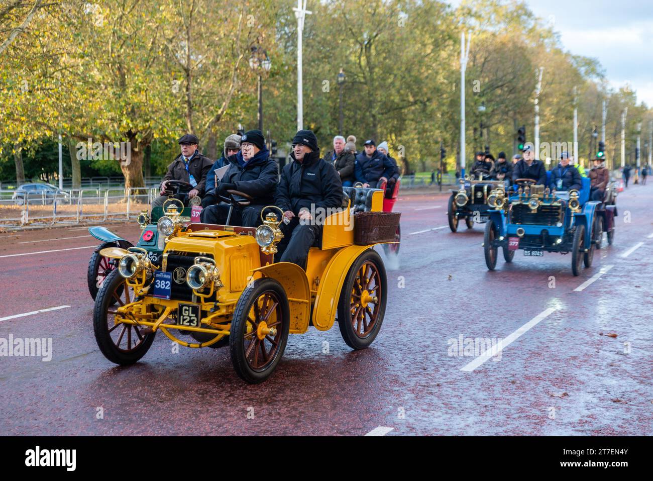 1902 Panhard et Levassor Oldtimer, die an der Rennstrecke von London nach Brighton teilnahmen, ein Oldtimer-Event, das durch Westminster führt Stockfoto