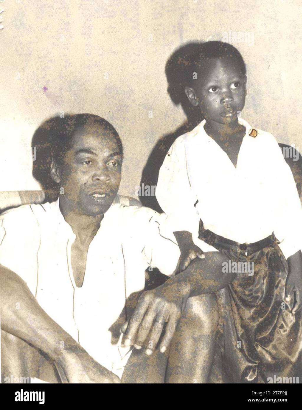 Fela Aníkúlápó Kútì, auch bekannt als Abàmì Ẹ̀dá, war eine nigerianische Musikerin, Bandleader, Komponistin, politische Aktivistin und Panafrikanistin. Er gilt als King of Afrobeat, ein nigerianisches Musikgenre, das westafrikanische Musik mit amerikanischem Funk und Jazz verbindet. Auf dem Höhepunkt seiner Popularität wurde er als einer der „herausforderndsten und charismatischsten Musikkünstler Afrikas“ bezeichnet. Stockfoto