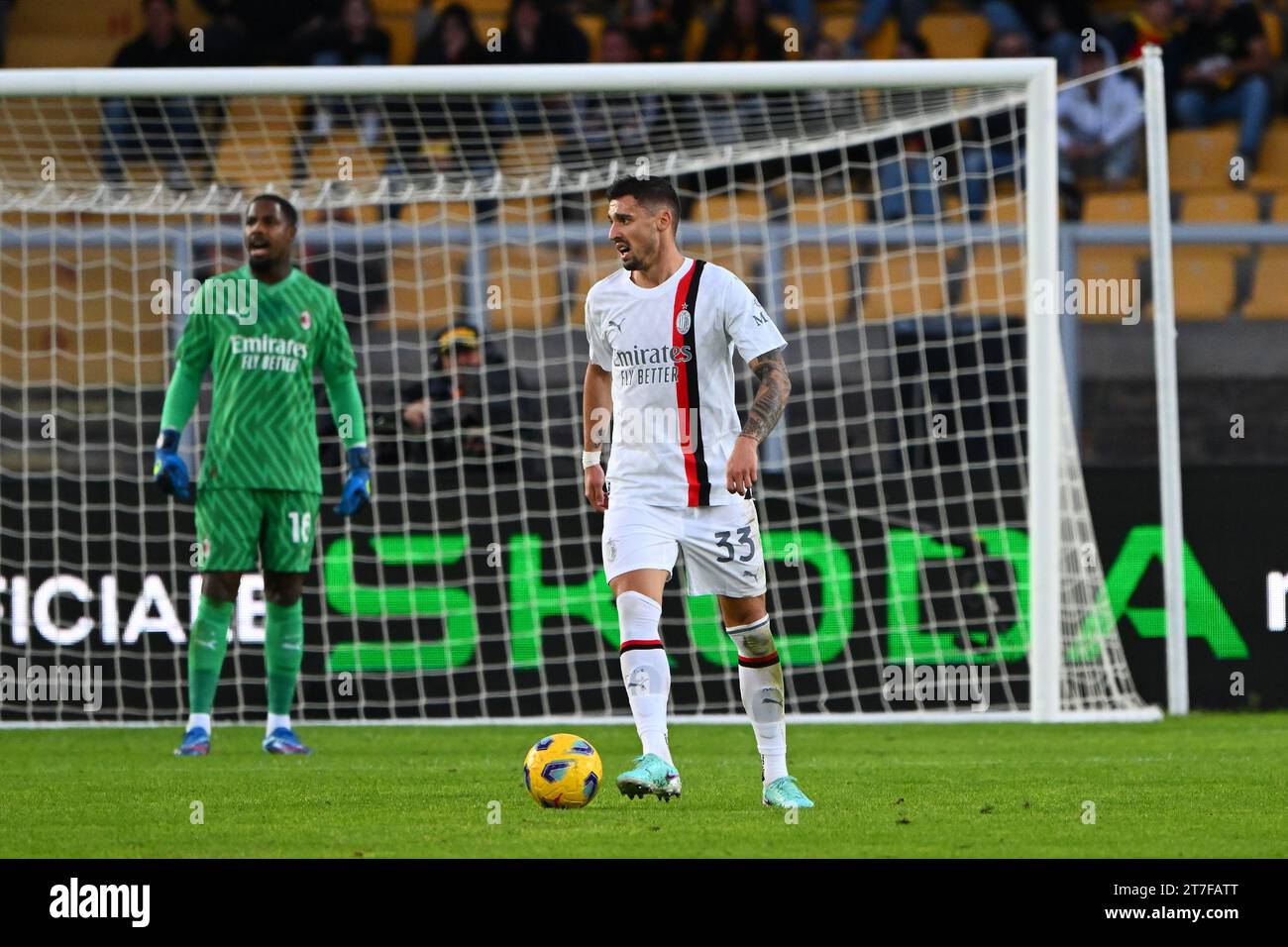 Rade Krunic vom AC Milan im Stadio Ettore Giardiniero in der Via del Mare, Lecce, Italien Stockfoto