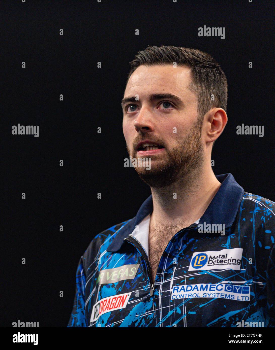 WV Active, Aldersley, Wolverhampton, Großbritannien. November 2023. 2023 PDC Grand Slam of Darts, 5. Tag; Luke Humphries Credit: Action Plus Sports/Alamy Live News Stockfoto