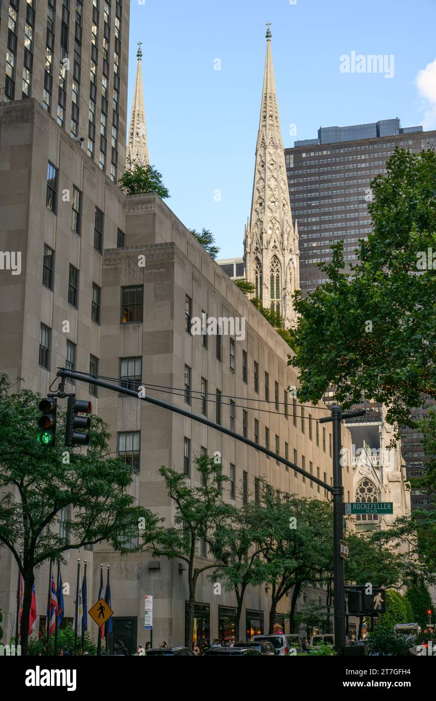 Die Türme der St. Patrick's Cathedral in New York Stockfoto