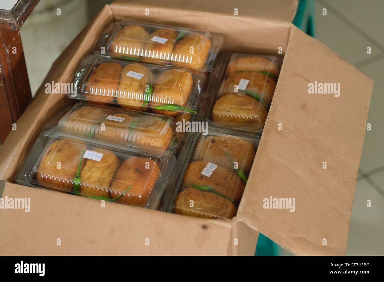 Home Industry Croquette-Pakete sind bereit für den Versand auf den Markt. Stockfoto